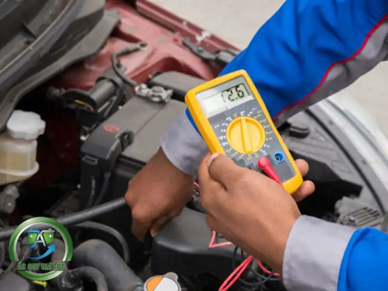 Cách kiểm tra và nhận biết dung lượng bình acquy đang bị suy giảm