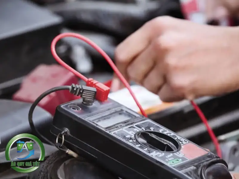 Quy trình thay ắc quy ô tô chuyên nghiệp tại khu vực Hà Đông