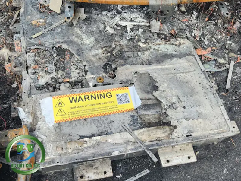 Các dấu hiệu cảnh báo ắc quy có nguy cơ cháy nổ cao