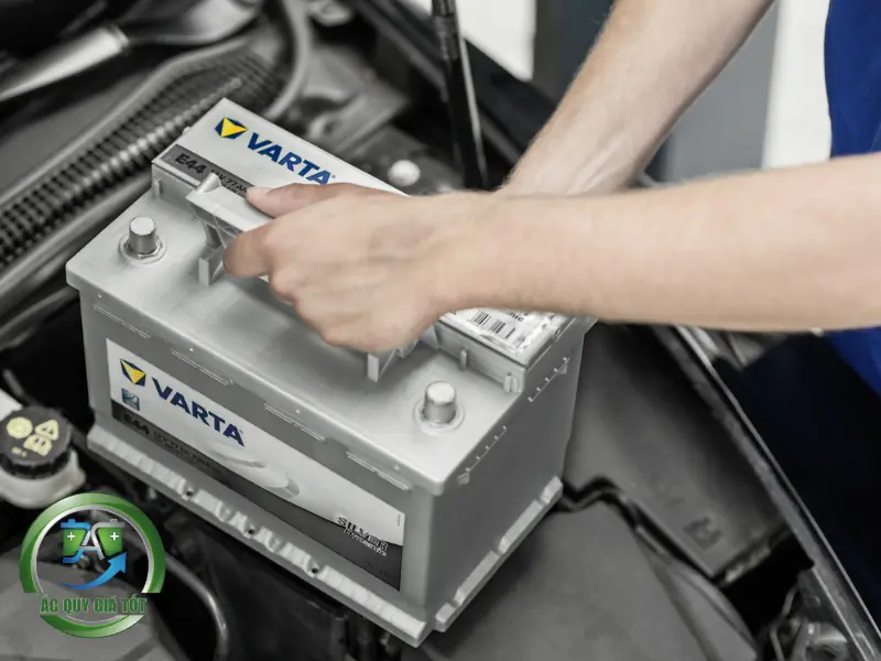 Cách Thay Bình Ắc Quy Ô Tô Tại Nhà An Toàn