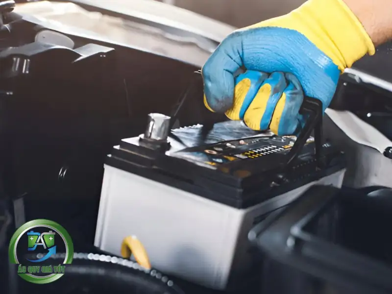 Quy trình thay ắc quy ô tô chuyên nghiệp tại Ắc Quy Giá Tốt