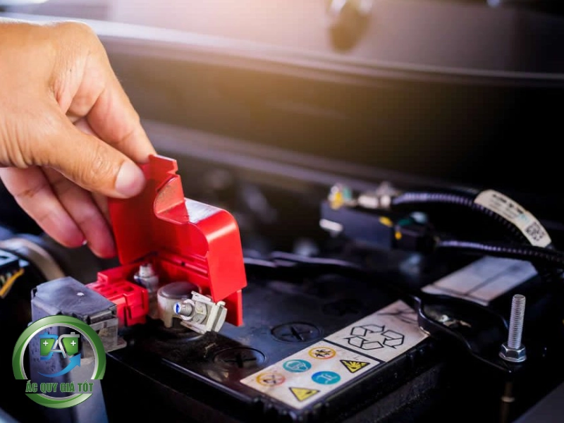 Khi nào cần thay bình ắc quy GS 95D31R 12V 80Ah?