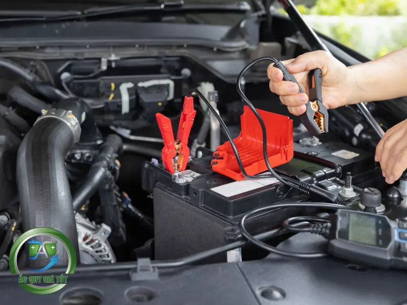 Các dụng cụ cần thiết chuẩn bị trước khi kích bình ắc quy