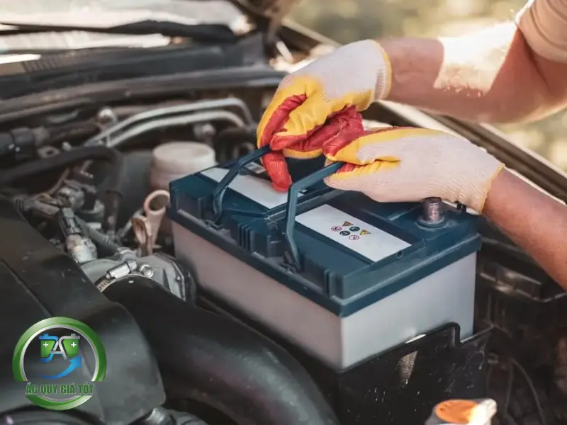Dịch vụ thay ắc quy ô tô Phường Đông Ngạc tại Ắc Quy Giá Tốt