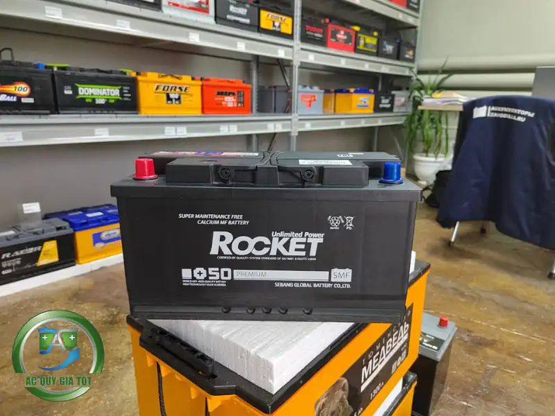 Đánh giá chi tiết bình ắc quy Rocket có tốt không?