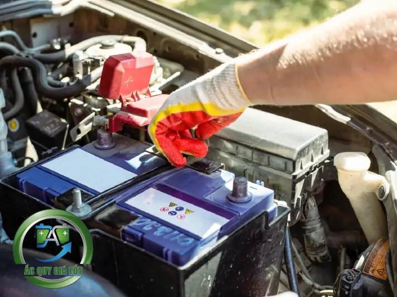 Quy trình thay thế và bảo dưỡng ắc quy xe Innova 2021
