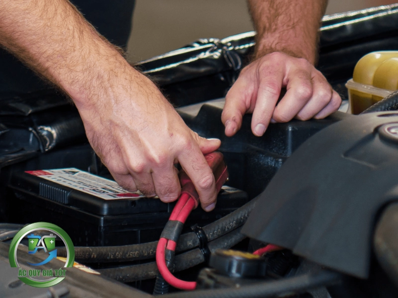 Cách phòng ngừa tình trạng ắc quy rò rỉ axit hiệu quả