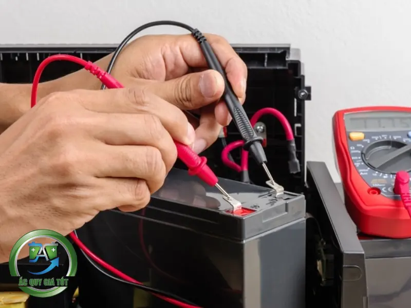 Nguyên nhân phổ biến khiến bình ắc quy khô nhanh bị yếu điện