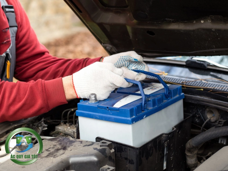 Quy trình xử lý an toàn khi phát hiện ắc quy bị phồng