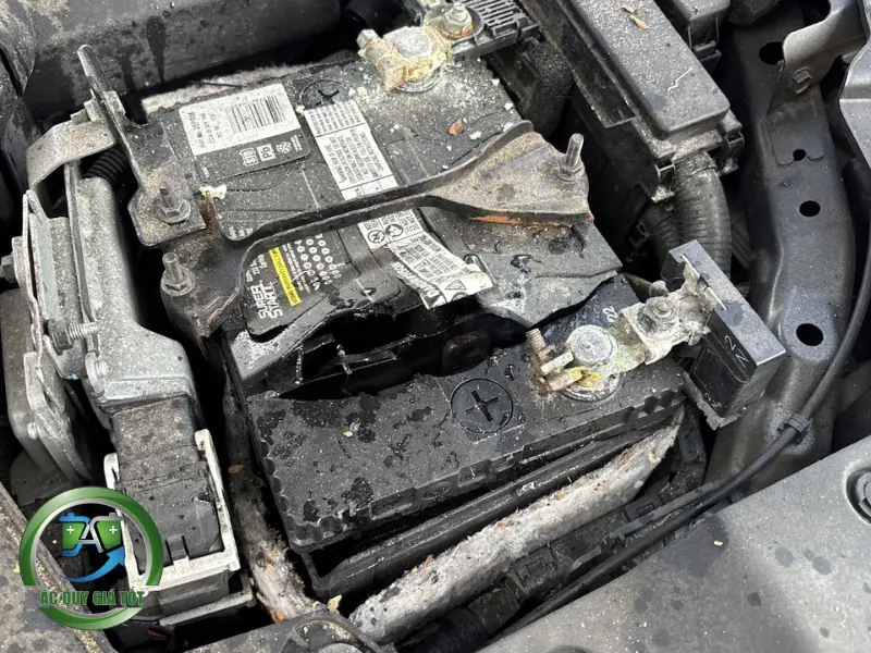 Hướng Dẫn Xử Lý Khi Bình Ắc Quy Bị Chập Điện An Toàn