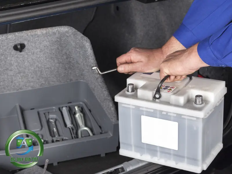 Hướng dẫn cách lựa chọn và bảo quản ắc quy bền bỉ