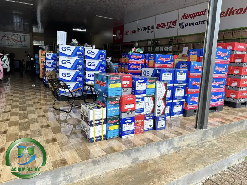Địa chỉ mua ắc quy chính hãng, giá tốt