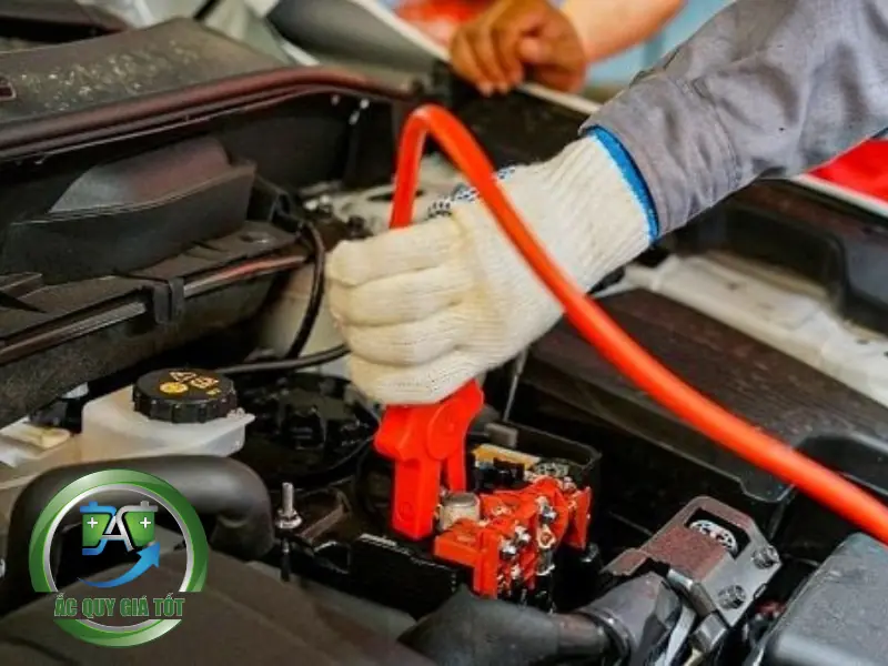 Dấu hiệu nhận biết và nguyên nhân ắc quy cần thay thế