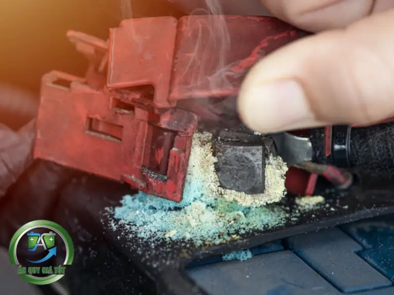 Khi nào bạn cần thay ắc quy ô tô?