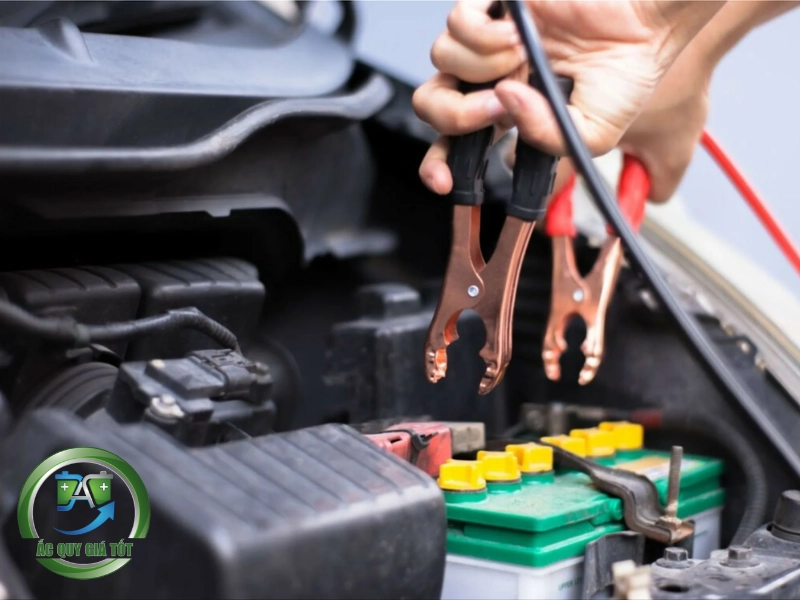 sạc bình ắc quy bị nóng