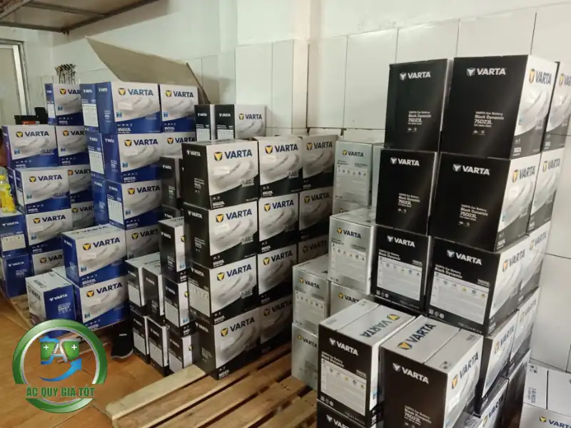 Cách nhận biết ắc quy chính hãng chính xác nhất