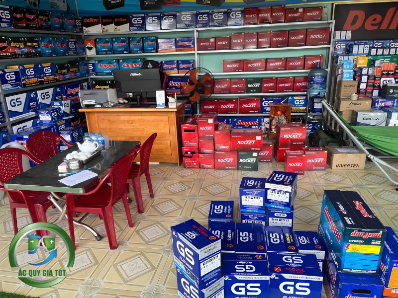 Đặt mua ắc quy Rocket 12V 100Ah SMF 1000RA tại Ắc Quy Giá Tốt