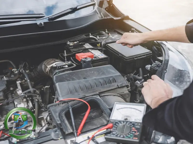 Hướng dẫn chi tiết các bước sạc bình ắc quy ô tô chuẩn kỹ thuật