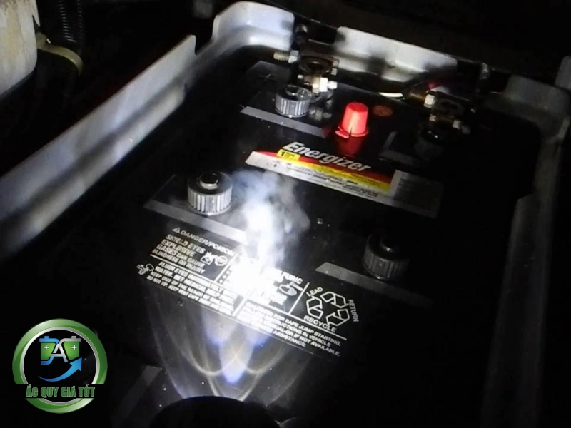 bình ắc quy bị sôi nước bình ắc quy bị sôi nước