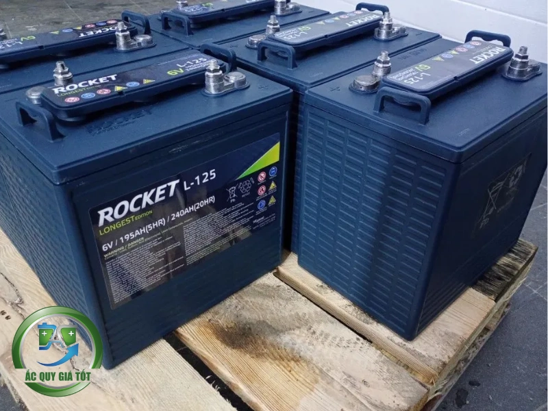 Địa chỉ mua ắc quy Rocket chính hãng