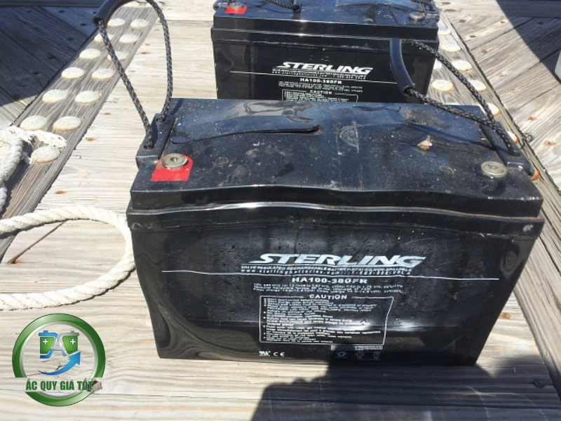 ắc quy bị phồng có nổ không