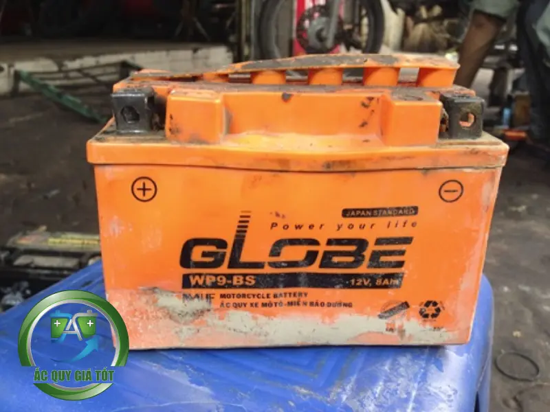 Ắc quy bị phồng 
