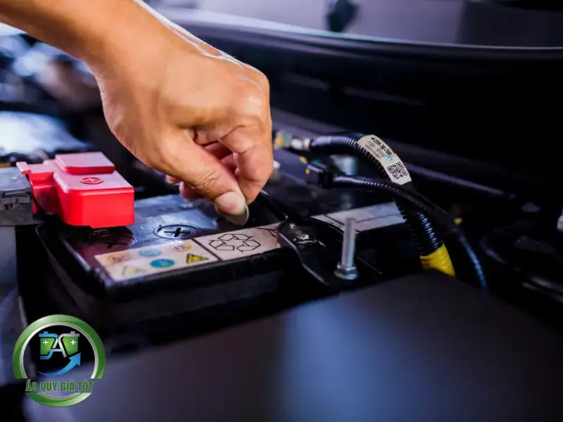 Dịch vụ thay bình ắc quy ô tô Phường Phú Diễn khẩn cấp và tiện lợi