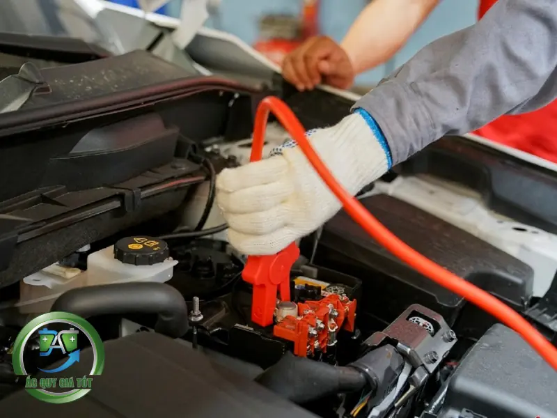 Bình Ắc Quy Xả Sâu Là Gì? Ưu Nhược Điểm Cần Biết