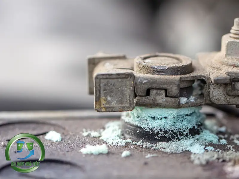 Những dấu hiệu điển hình cảnh báo bạn cần thay ắc quy ô tô ngay lập tức