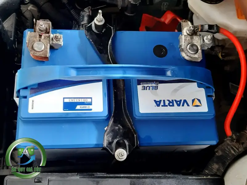 Dấu hiệu nhận biết và tuổi thọ trung bình của ắc quy